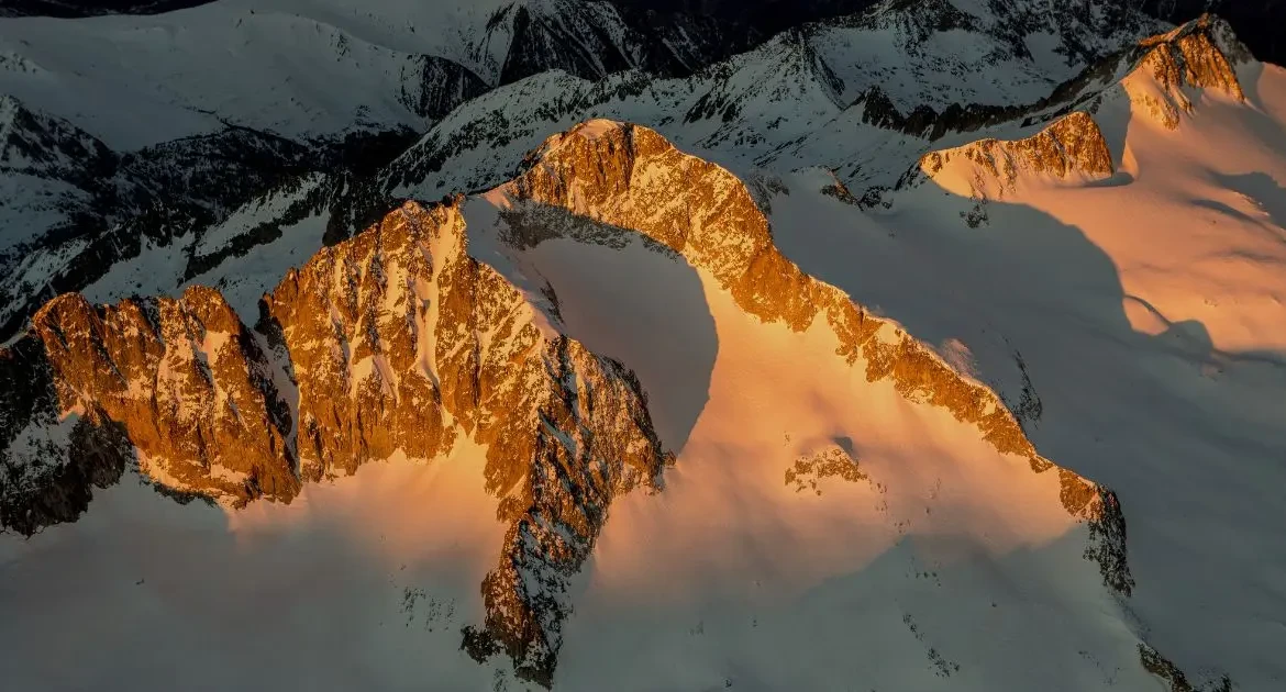 Mejor época para subir al Aneto: de mayo a octubre (Guía 2026)