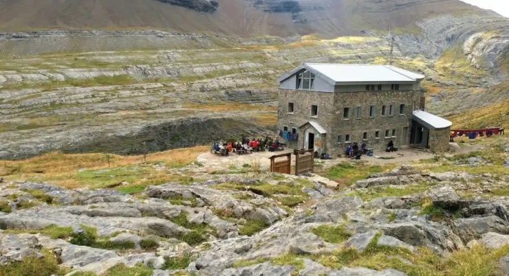 Dormir en Góriz para subir Monte Perdido: ventajas reales de dividir la ascensión